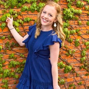 Meet your Posher, Holly